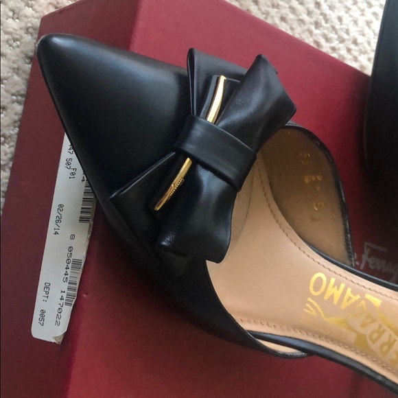 NEW Salvatore ferragamo signature bow black leather heel shoes - Picture 2 of 7